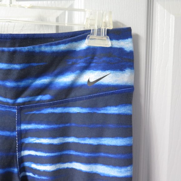 Nike Dry Fit Leggings Ten Less Plastic Bottles, Medium - Picture 3 of 7